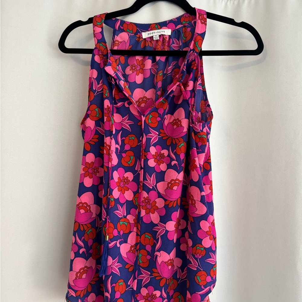 Rose & Olive Pink and Purple Floral V-Neck Sleeveless Top